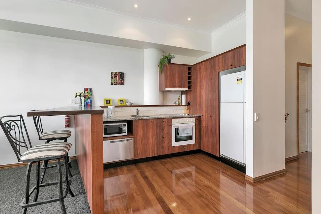Spacious One Bedroom Apartment On Princes Wharf Auckland Dış mekan fotoğraf