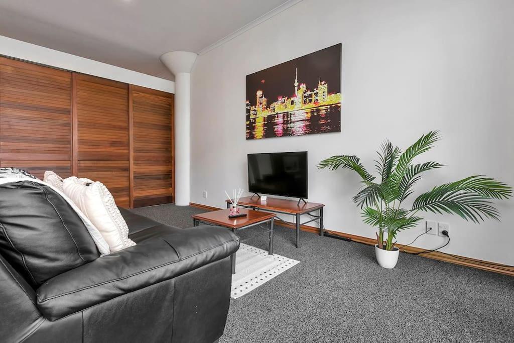Spacious One Bedroom Apartment On Princes Wharf Auckland Dış mekan fotoğraf